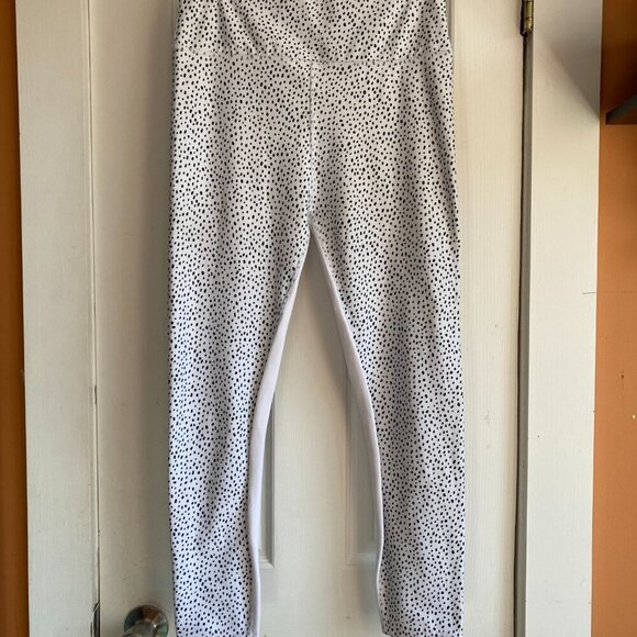 All Fenix Black & White spotted high ride leggings size L  & bra size  M - Picture 10 of 16
